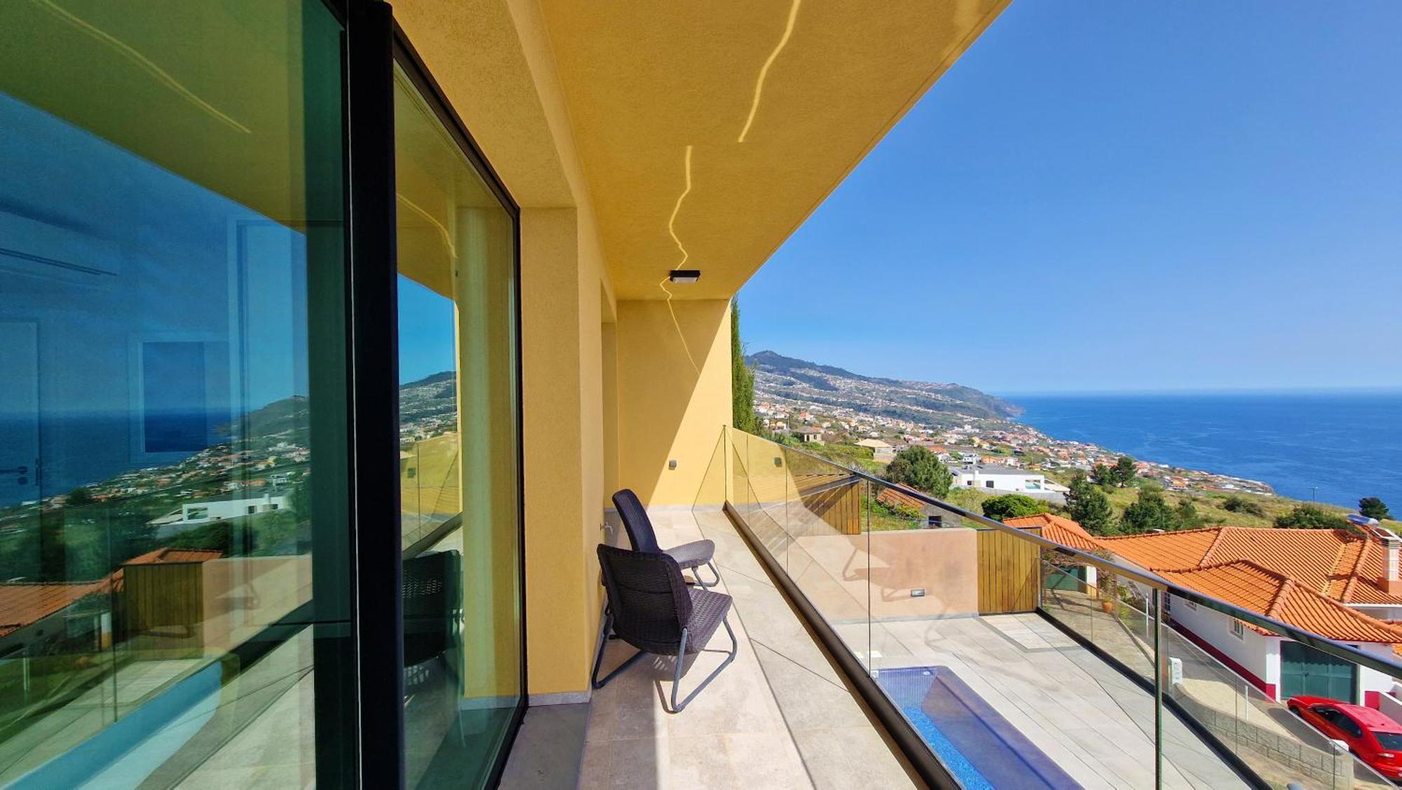 Eden Sun - A Modern Luxury Villa With A Panoramic View Prazeres Exterior photo