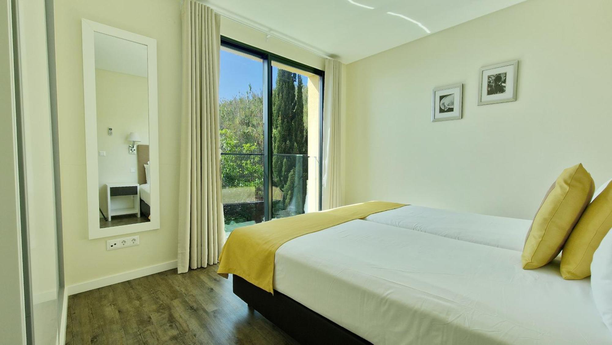 Eden Sun - A Modern Luxury Villa With A Panoramic View Prazeres Exterior photo